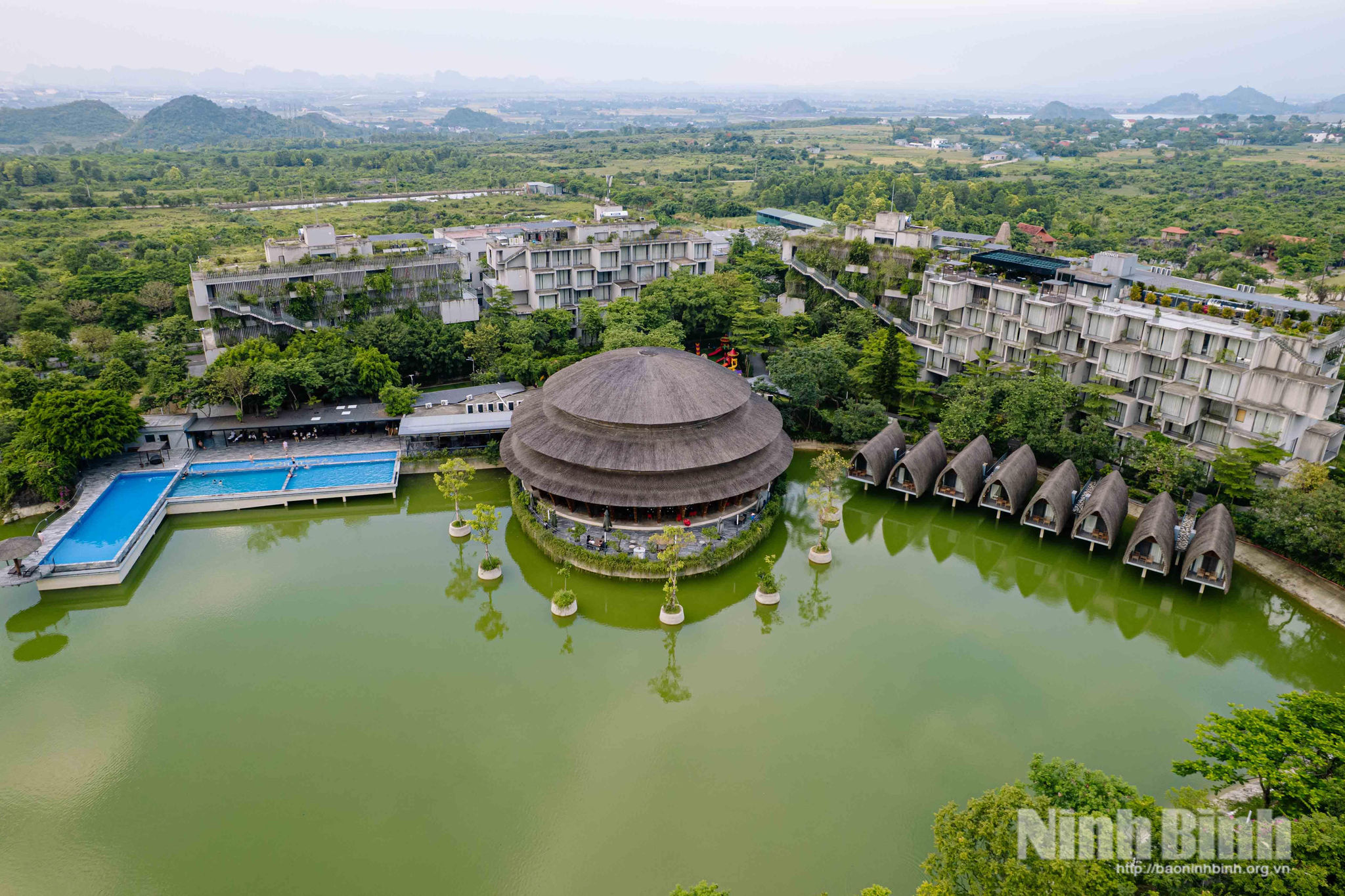 Việt Nam sở hữu công trình làm từ vật liệu được nhắc tới nhiều trong truyện cổ tích, có quy mô, độc đáo bậc nhất Đông Nam Á