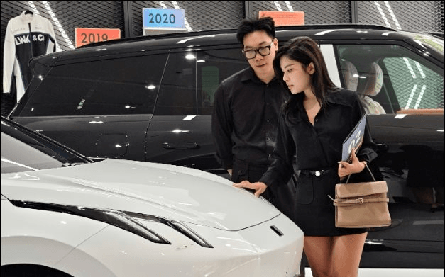 Lynk & Co 02 thu hút khách trước ngày công bố giá tại Việt Nam