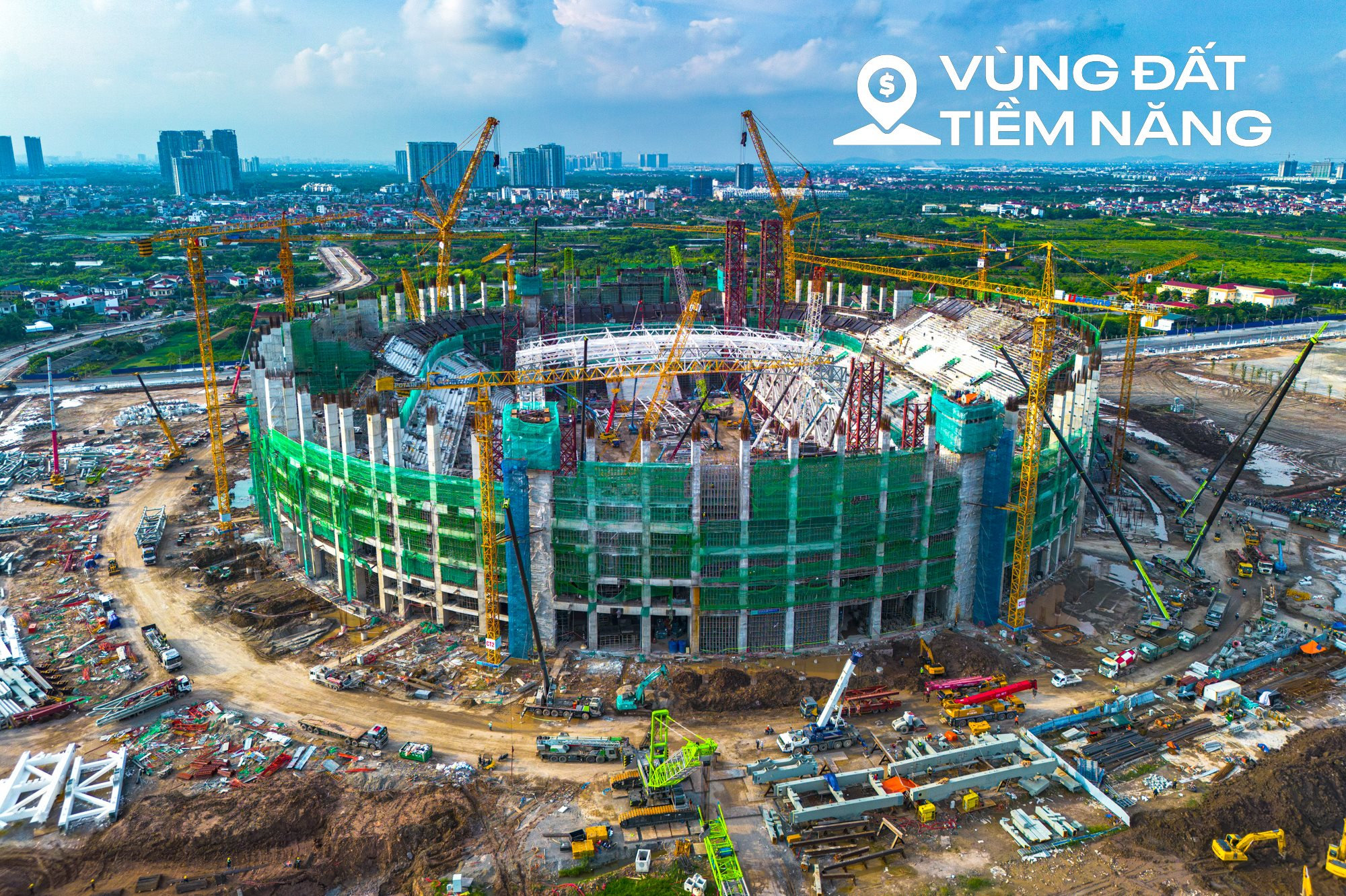 Quá nhanh: 10 tháng làm xong hơn 60% siêu sân vận động lớn thứ hai Việt Nam, khán đài 60.000 chỗ dần thành hình, chuẩn bị lắp mái vòm thép "khủng"