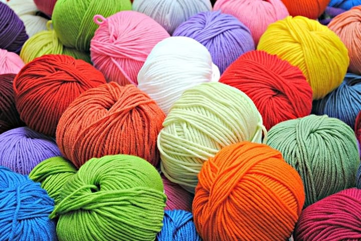 Uniqlo giảm dư nợ, May Việt Tiến báo lãi kỷ lục