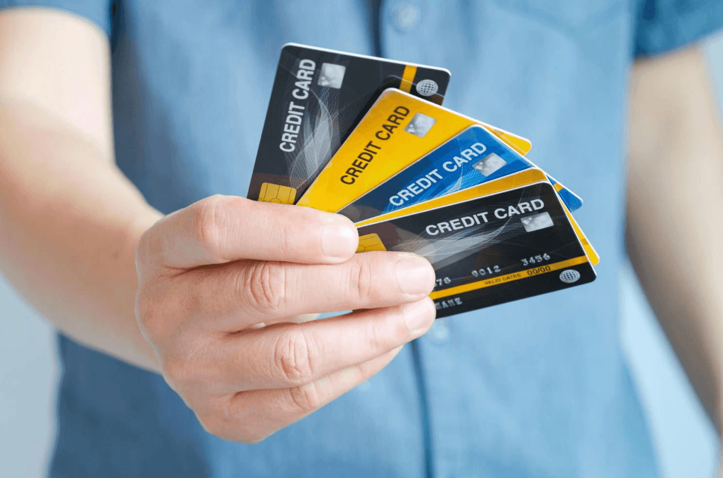 Cuộc đua mới trên thị trường thẻ tín dụng: Các ngân hàng chuyển từ cạnh tranh ưu đãi sang "may đo" trải nghiệm cho từng khách hàng