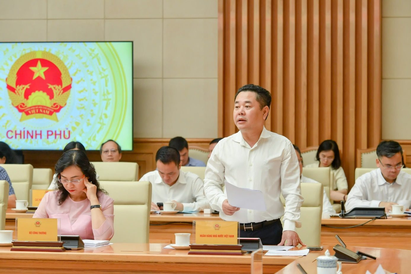 10.8-3-dong-bo-trien-khai-cac-giai-phap-de-tang-cuong-tiep-can-von-tin-dung.jpg
