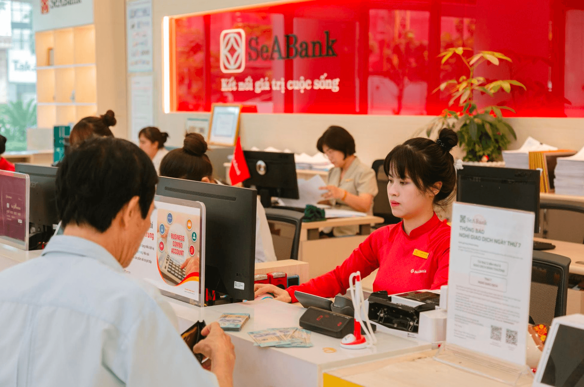 Thấy gì từ việc Moody's nâng xếp hạng tín nhiệm cho SeABank?