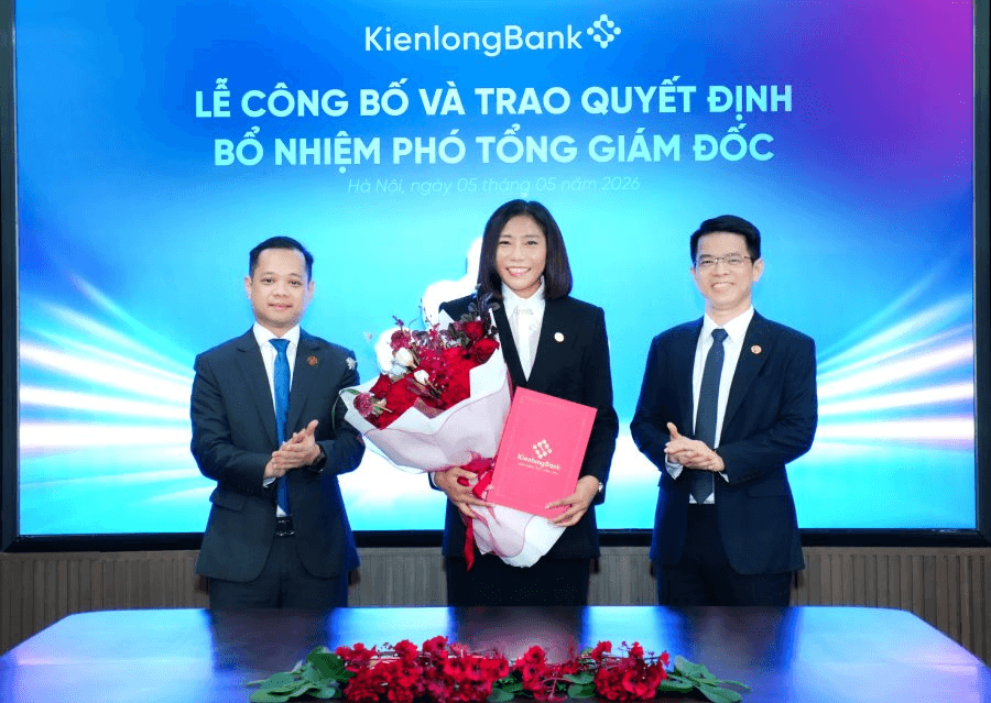 Một Phó Tổng giám đốc ngân hàng xin từ nhiệm sau 3 tháng nhậm chức