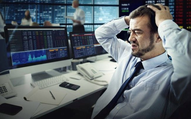 Phiên 11/8: Khối ngoại tiếp đà bán ròng gần 800 tỷ đồng, một cổ phiếu ngân hàng bị "xả" mạnh 