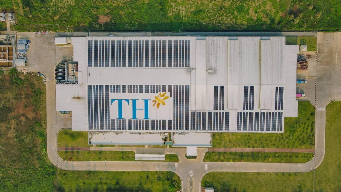 Chị em Chủ tịch công ty mía đường 120 tỷ bán hơn 50% vốn cho Tập đoàn TH