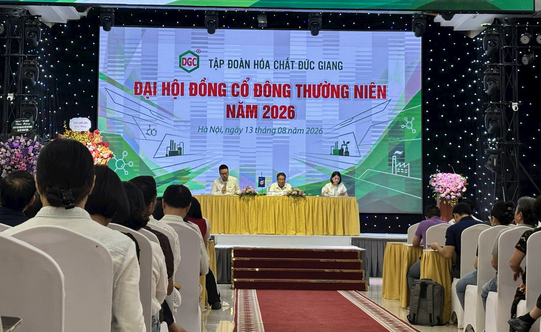 Chủ tịch Hóa chất Đức Giang (DGC): Giá cổ phiếu đã xuống thấp hơn nhiều so với giá trị thực, mong cổ đông chia sẻ cùng với công ty