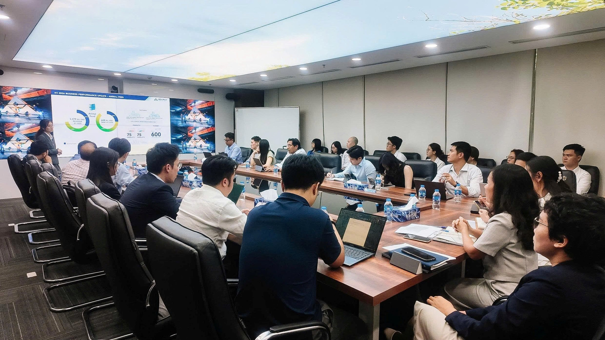 Sếp Nông nghiệp Hòa Phát trả lời câu hỏi: Thị trường heo Việt Nam có lặp lại kịch bản của Trung Quốc?