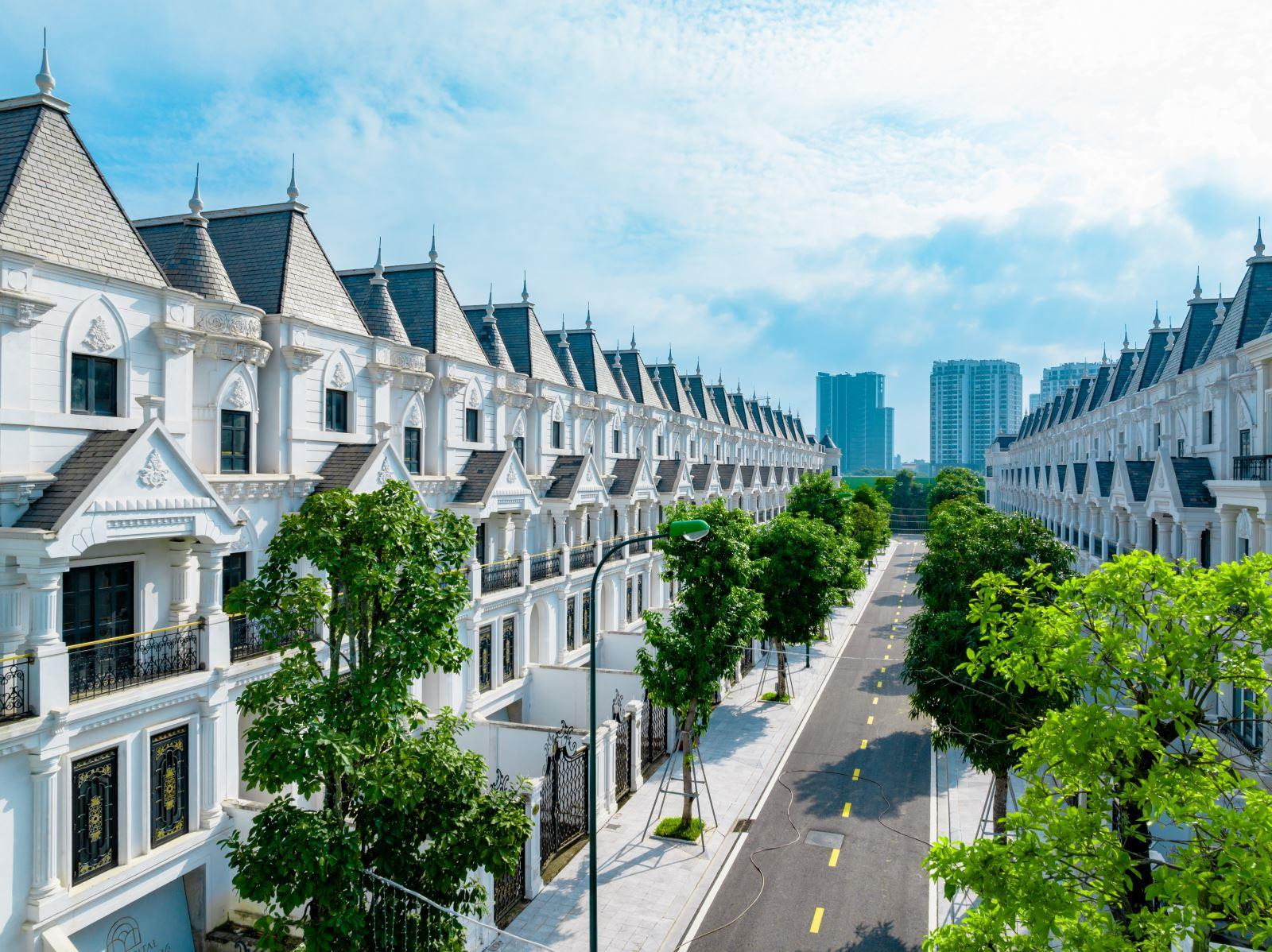 Nghịch lý trên thị trường bất động sản Hà Nội