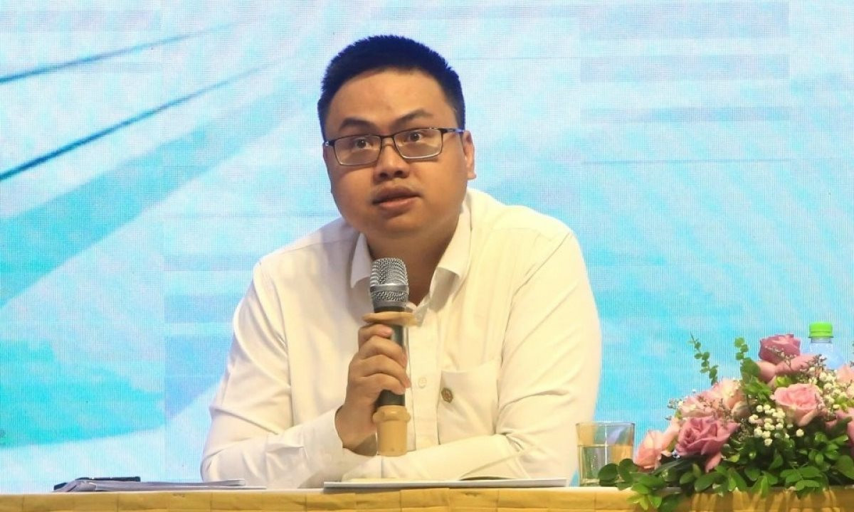 Hóa chất Đức Giang thay loạt lãnh đạo: Tổng giám đốc mới sinh năm 1988, con rể ông Đào Hữu Huyền làm Phó TGĐ