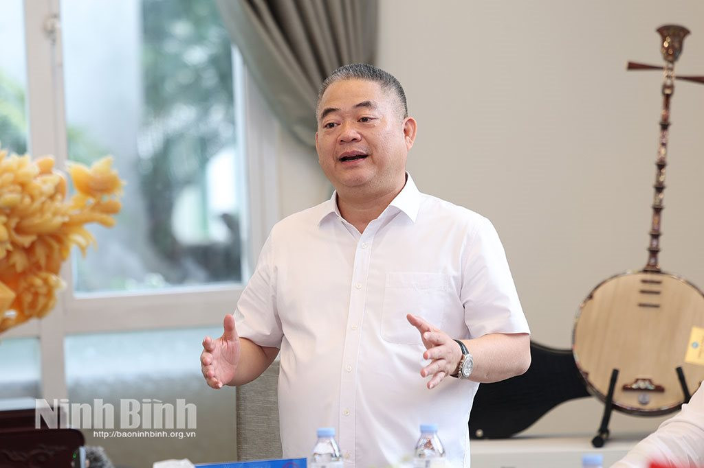 Đại gia có mối quan hệ gần gũi với Xuân Son đón tin vui tại tỉnh duy nhất của Việt Nam có 3 mặt giáp biển