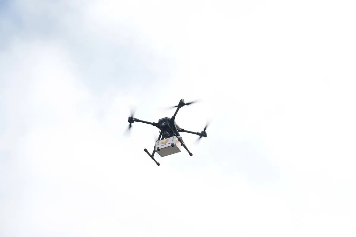 uav-.jpg