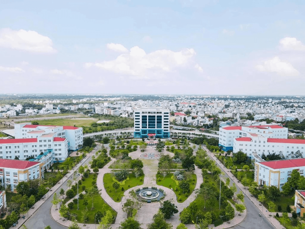 1 trường đại học y dược vừa vượt mốc doanh thu 1.000 tỷ đồng, gần như 100% sinh viên ra trường có việc làm, đang đặt mục tiêu vào top đầu châu Á