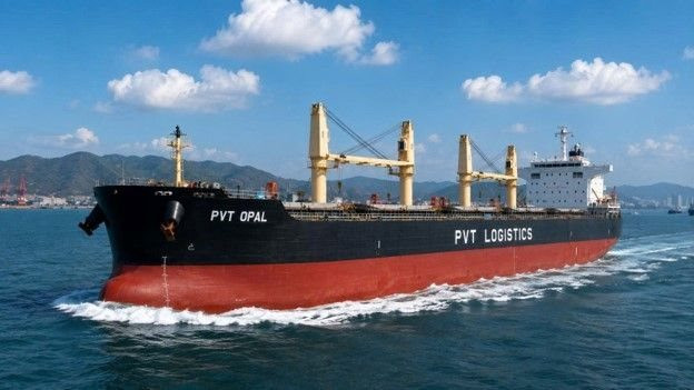 Ông lớn dầu khí Việt đón “tàu khủng” dài bằng 2 sân bóng đá, sức chở hơn 61.000 tấn