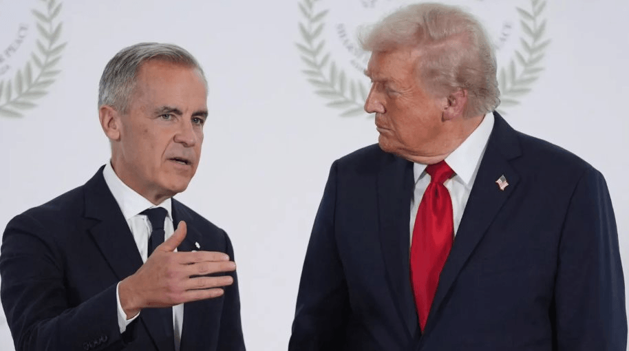 Ông Trump hoãn áp thuế 50% Canada phút chót