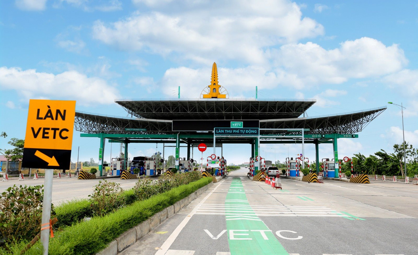 NÓNG: VETC quyết định tạm dừng thu phí Ví điện tử 6.600 đồng/tháng