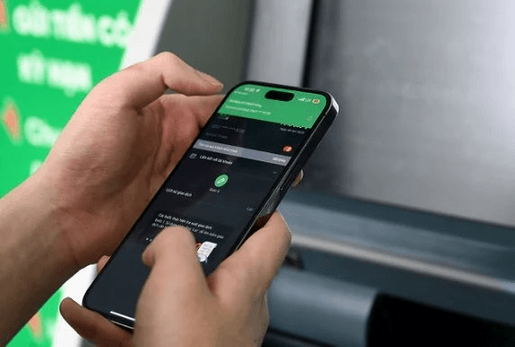 Cơ quan Thuế yêu cầu Vietcombank, Agribank, BIDV, VietinBank... trích tiền từ tài khoản ngân hàng của loạt người nộp thuế có tên sau