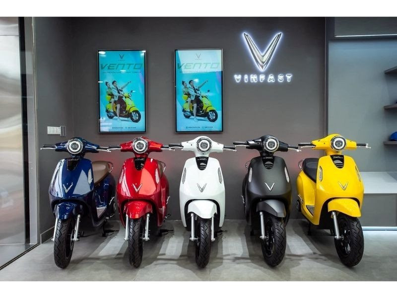 Xe máy điện tăng trưởng 'như tên lửa' ở Việt Nam - Tương quan ra sao so với xe xăng hiện tại?