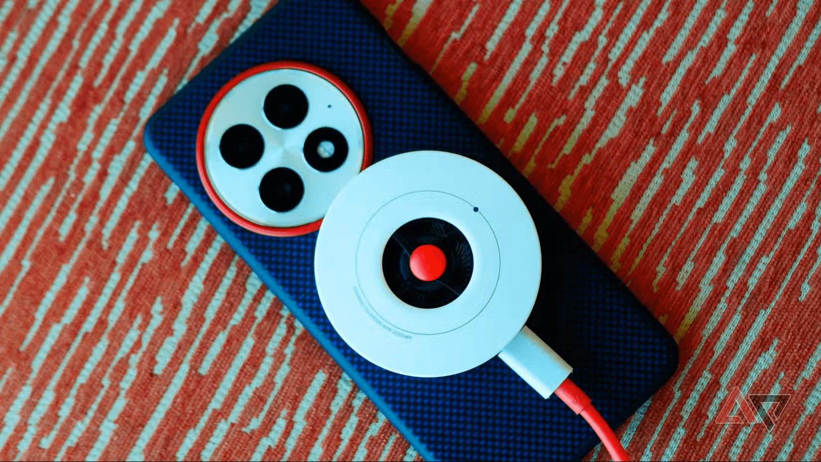 oneplus-13-magsafe-charger.png