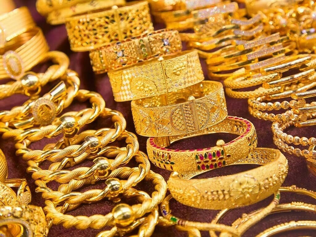 Giá vàng SJC, Bảo Tín Minh Châu, DOJI... tăng sát mốc 150 triệu đồng/lượng, dự báo tuần tới có bất ngờ