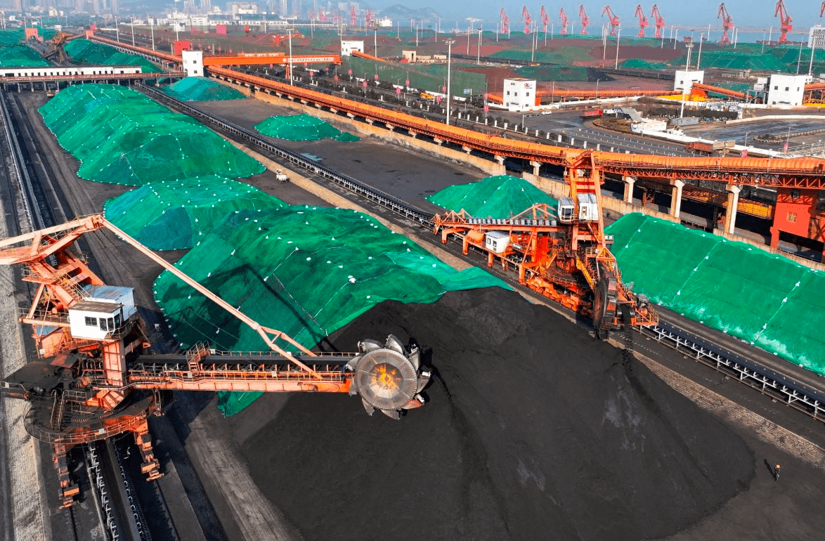 Bước đi của Trung Quốc khiến ngành năng lượng rung chuyển: Biến loại nhiên liệu 'bẩn' thành dầu, nhiên liệu tên lửa, giá trị tăng tới 700%