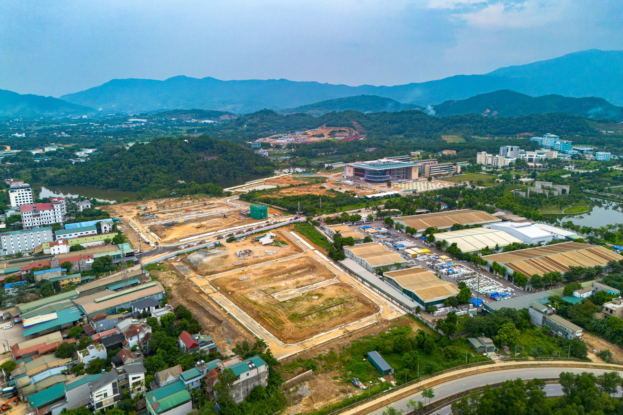 nut-giao-hoa-lac-10.jpg