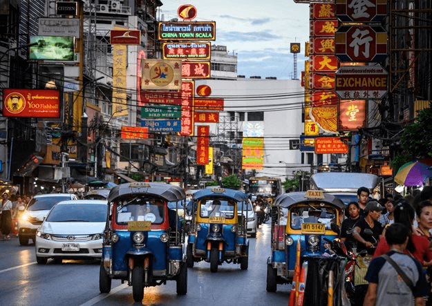 Bao nhiêu năm nữa kinh tế Việt Nam vượt Thái Lan?