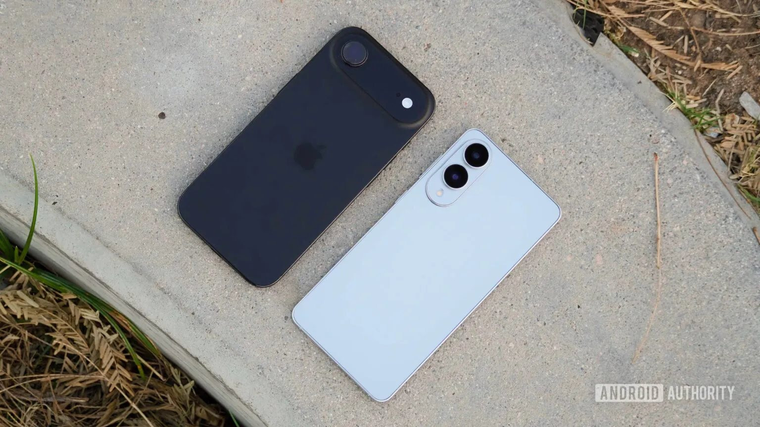 galaxy-s25-edge-iphone-air-1-1536w-864h.jpg