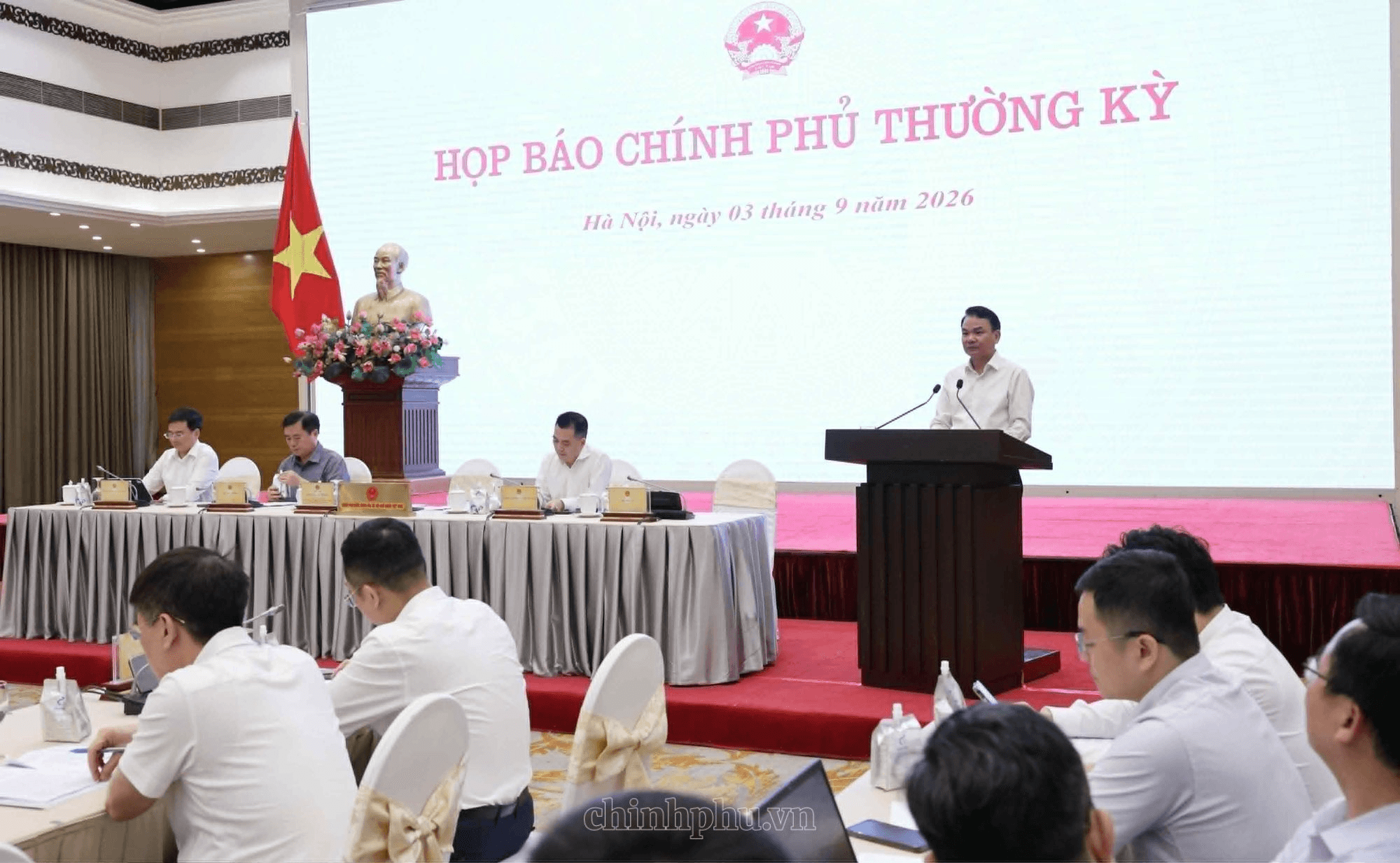 Chính phủ chỉ rõ 5 khó khăn, thách thức cần đặc biệt lưu ý