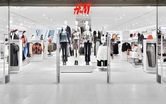 Doanh thu hơn 23 tỷ USD, 'ông lớn' thời trang thế giới chỉ ra yếu tố 'ăn điểm' của Việt Nam