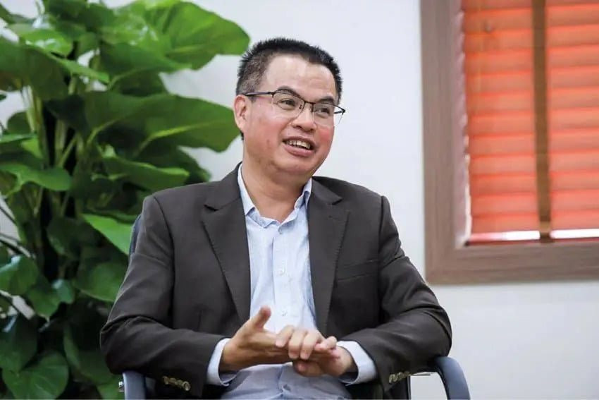 ong-nguyen-viet-hien-104100_397.jpg