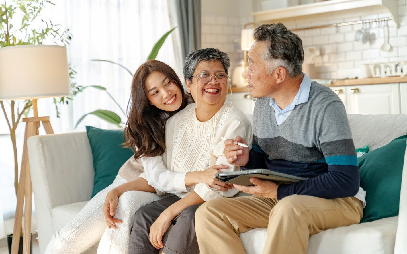 Tuổi thọ tăng, người Việt chuẩn bị sớm hơn cho một tuổi già độc lập