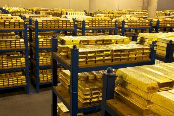 Một quốc gia nắm giữ hàng nghìn tấn vàng đang âm thầm bán ra