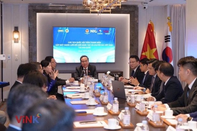 Chủ tịch Quốc hội: Việc kết nối đội ngũ chuyên gia, nhà khoa học... người Việt ở nước ngoài cần được nâng lên tầm mức mới