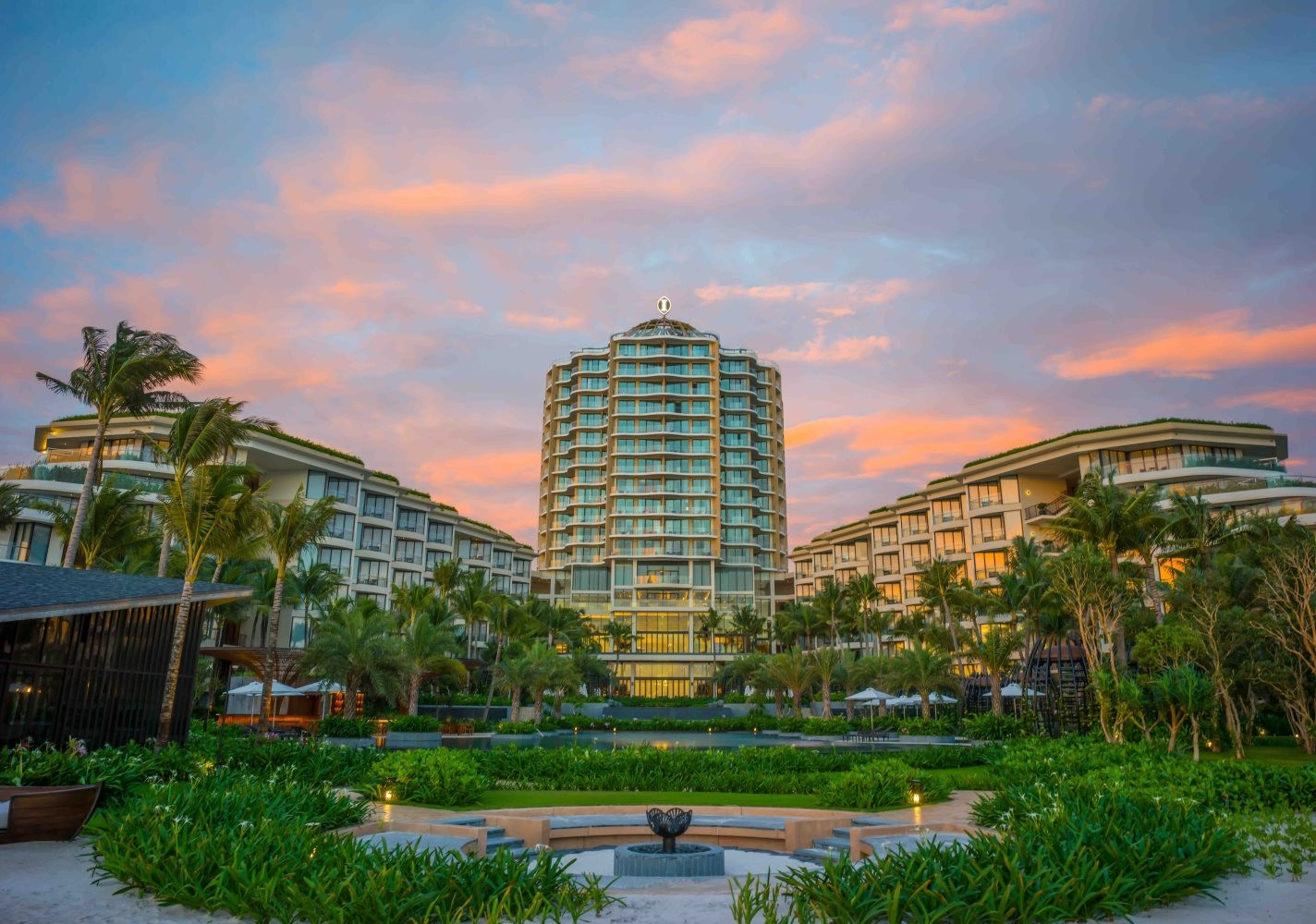 intercontinental-phu-quoc-long-beach-resort_resort-exterior.jpg