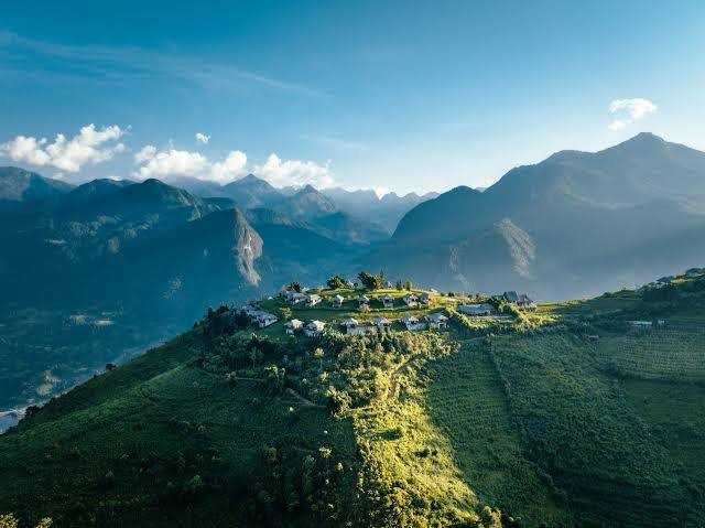 Khu nghỉ là đại diện duy nhất của Việt Nam được Nat Geo gọi tên trong top thế giới: Khởi nguồn từ một gia đình người Việt, nằm biệt lập trên ngọn đồi được ví như "Thụy Sĩ thu nhỏ"