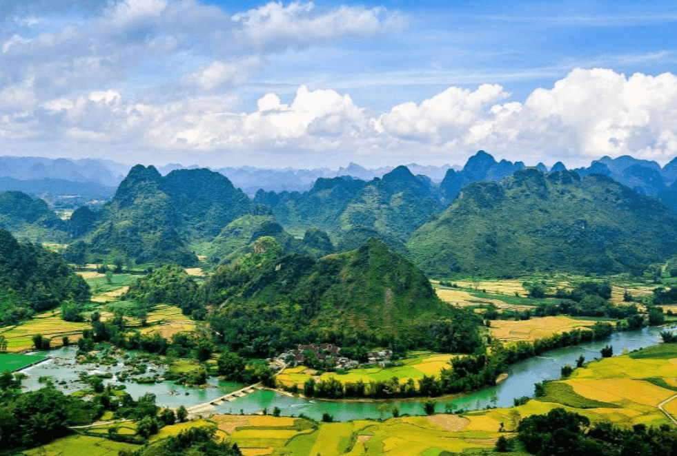 Một tỉnh có diện tích 6.700 km2 nhưng chỉ hơn 500.000 người sinh sống, sở hữu tới 2 điểm đến được Times vinh danh "đẹp nhất Việt Nam"