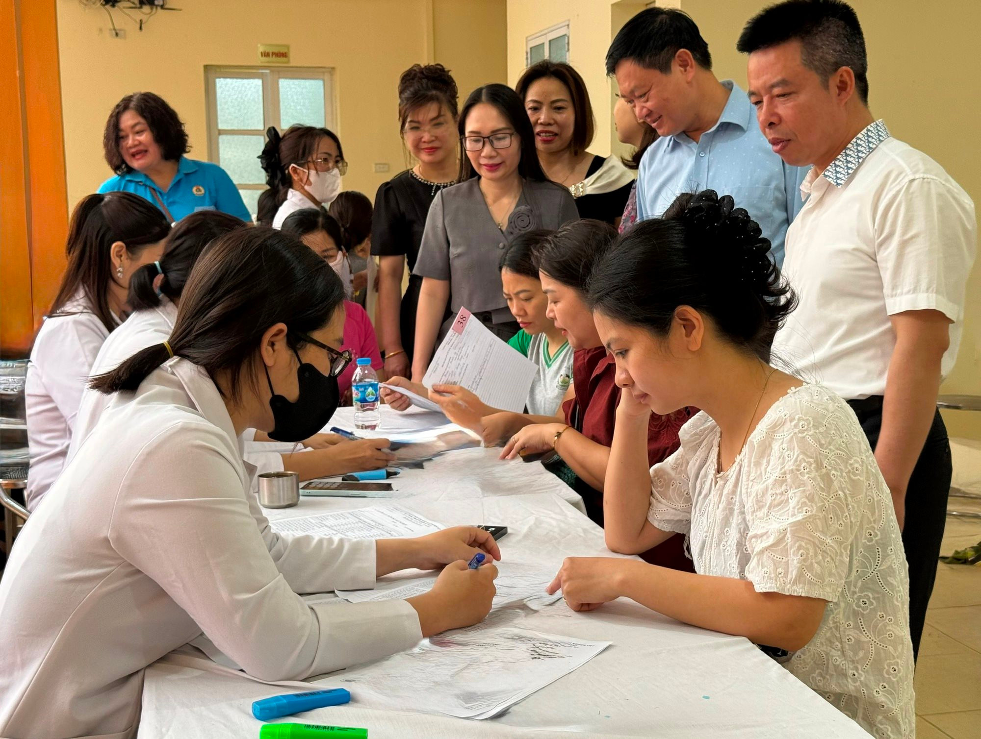 Bộ Tài chính đề xuất chính sách chăm sóc sức khỏe, dân số và phát triển.