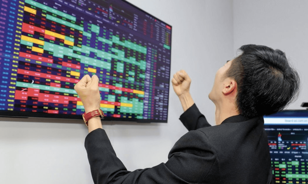 SSI Research chỉ ra loạt cổ phiếu "hút tiền" mạnh trong tuần đầu nâng hạng
