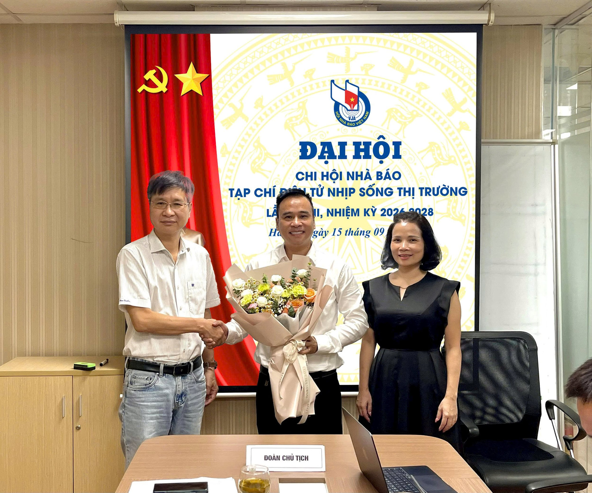 Đại hội Chi hội Nhà báo Tạp chí Nhịp sống Thị trường: Giữ chuẩn mực đạo đức người làm báo, tạo dấu ấn từ chiều sâu chuyên môn