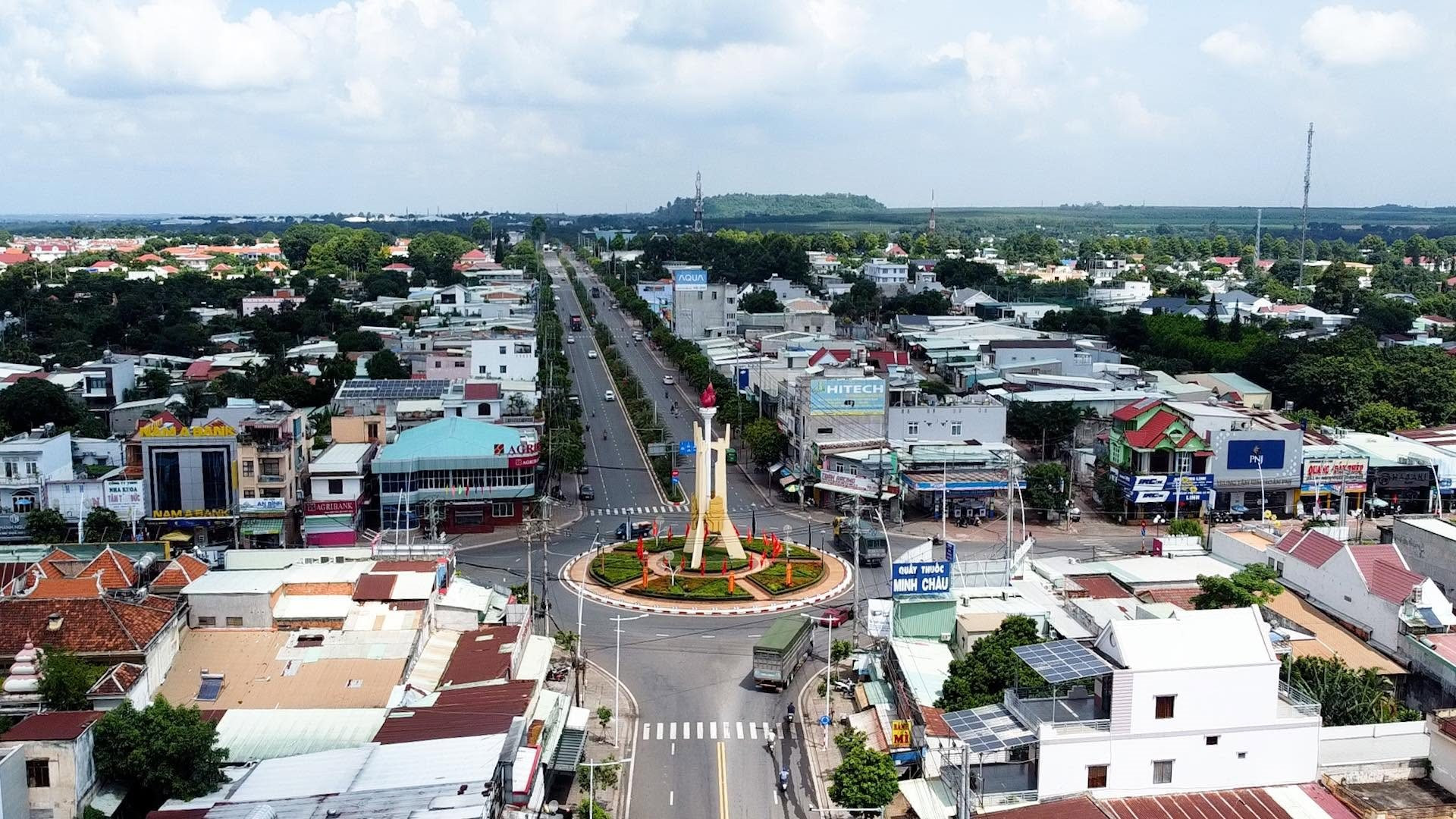 Ông Trần Quí Thanh sẽ làm việc với chính quyền vào ngày mai, bàn về đầu tư một dự án khu công nghiệp?