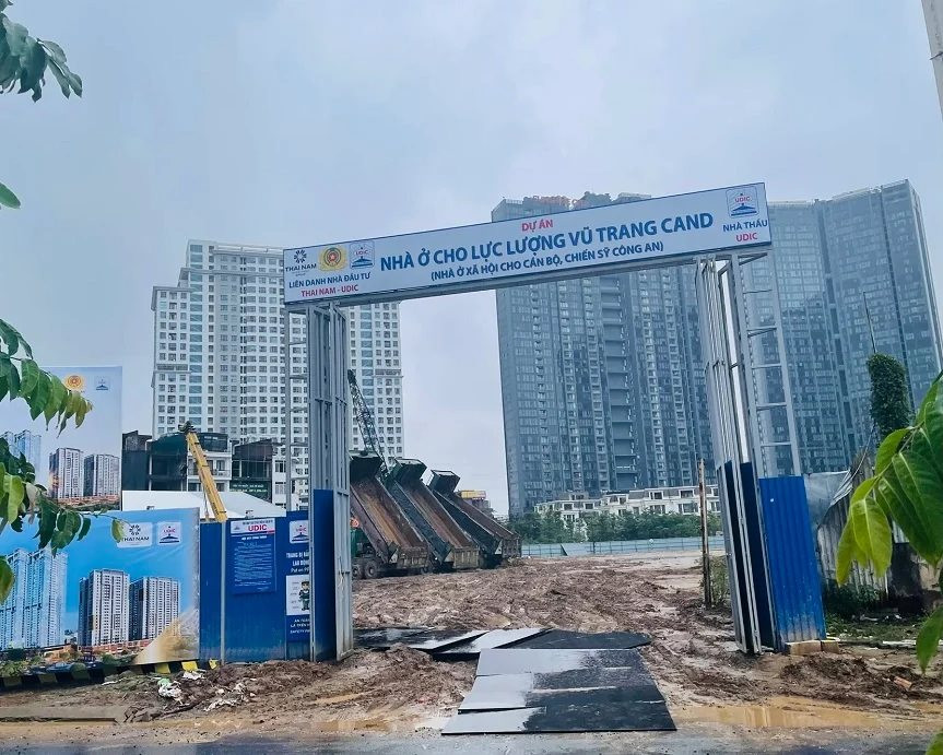 Hé lộ chủ tòa căn hộ tại Ciputra gây tranh cãi vì... 'giá rẻ' từ 95 triệu đồng/m2: Vừa tăng vốn lên 9.500 tỷ, đăng ký chỉ 5 lao động