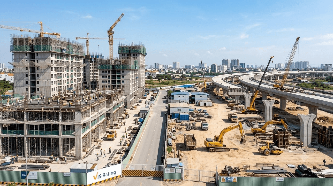 Ngành xây dựng 6 tháng đầu năm 2026: Đơn hàng chất đống, nhà thầu vẫn "ngấp nghé" lo rủi ro?