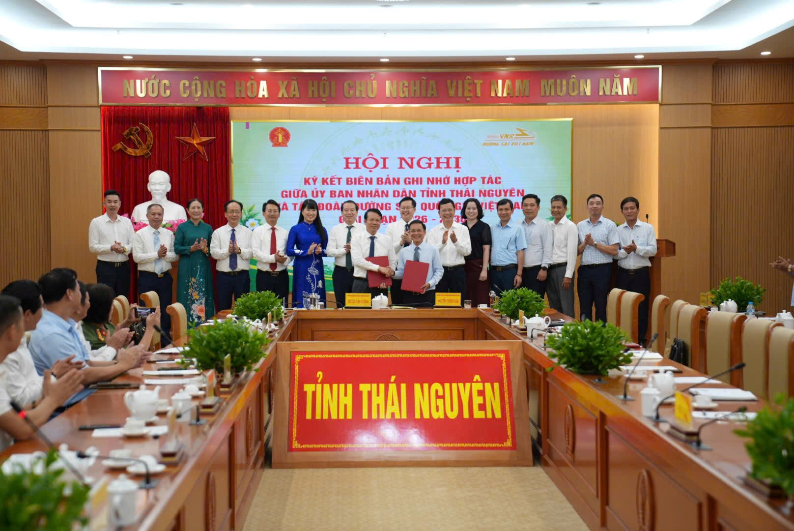 Hợp tác phát triển sản phẩm du lịch đường sắt Hà Nội - Thái Nguyên