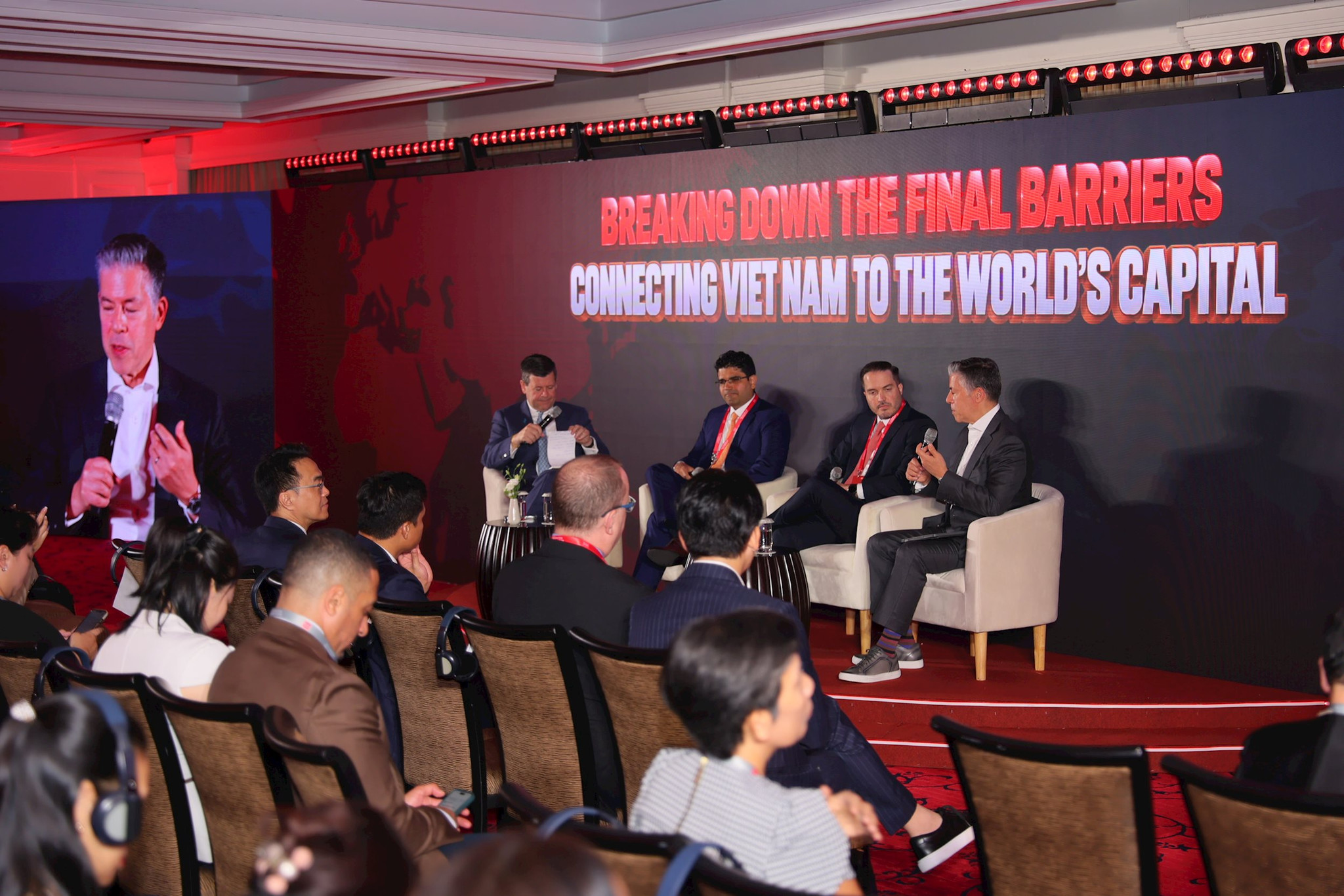 Đại diện Morgan Stanley: 2,5 tỷ USD vào chứng khoán Việt Nam mới chỉ là khởi đầu, dòng vốn có thể còn lớn hơn
