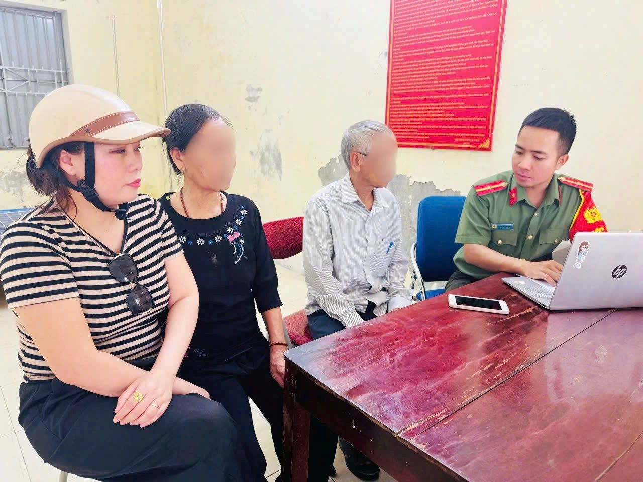 Nhận được yêu cầu này từ Công an, người dân tuyệt đối không được làm theo
