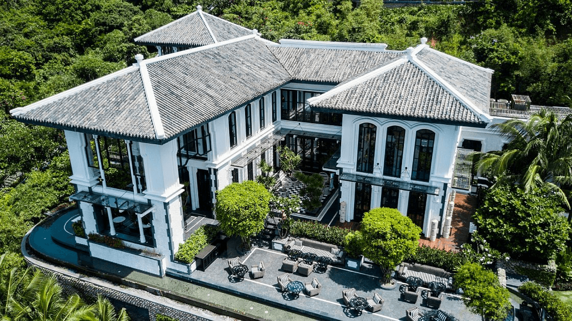 Khu nghỉ dưỡng 7 lần được Oscar du lịch vinh danh do Sun Group đầu tư có nhà hàng từng lọt Top 10 nhà hàng tốt nhất thế giới, do "phù thủy kiến trúc" thiết kế