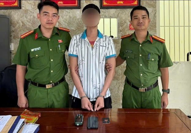 Tài khoản phát sinh giao dịch chuyển khoản 1,3 tỷ đồng, công an Hà Nội triệu tập người đàn ông SN 1992 trú tại Thái Nguyên