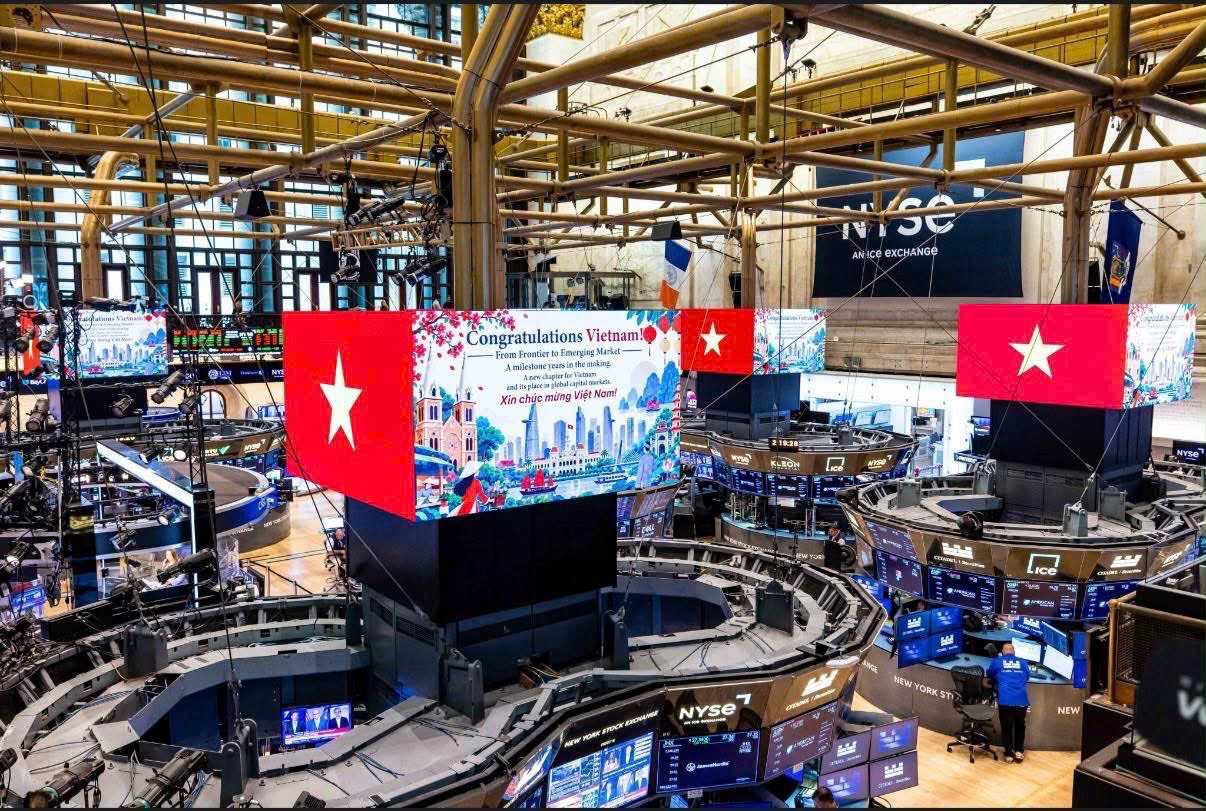 Khoảnh khắc Việt Nam giữa New York trong tuần thị trường được nâng hạng