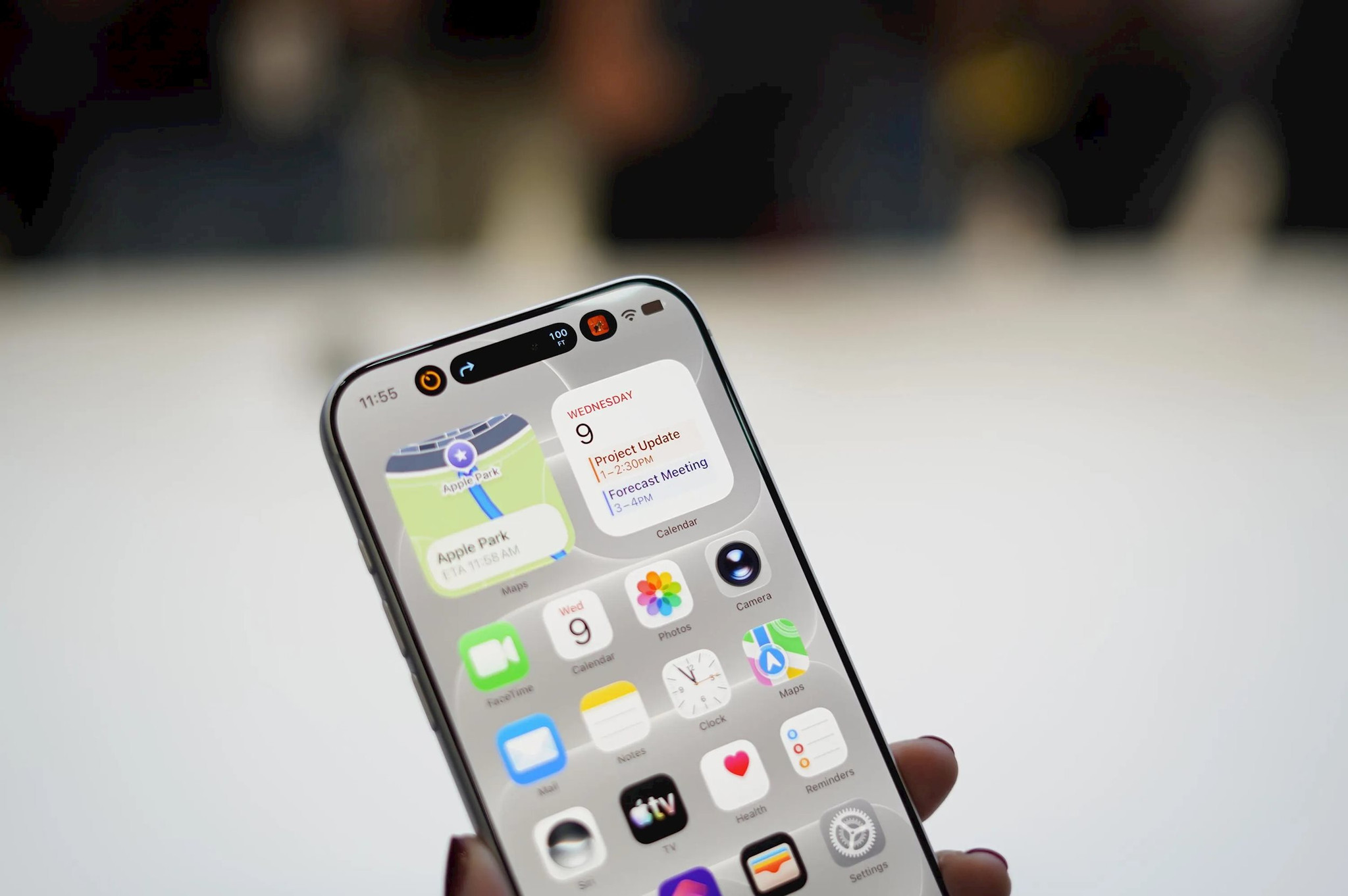 Chuyện bi hài nước Nga: Đã phải mua iPhone 18 Pro Max đắt đến 50 triệu mà về dùng chẳng khác gì "cục gạch Nokia"